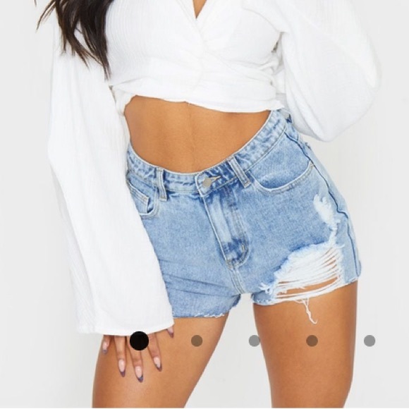 Pretty Little Thing Vintage Wash Mom Shorts - Picture 9 of 9